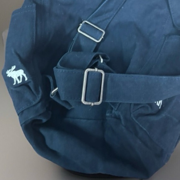 Abercrombie Canvas Navy moose embroidered backpack school bag EUC - Picture 3 of 3